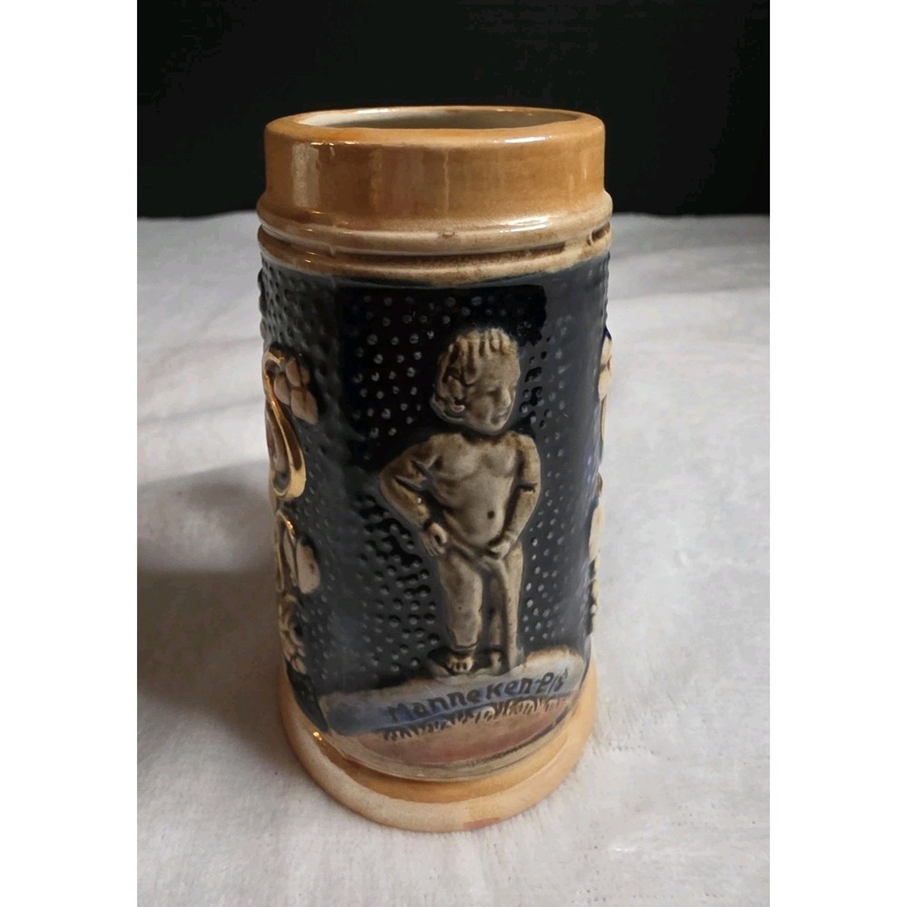 Vintage 4.5"  Miniature Beer Stein  The Manneken Pis Statue Of Brussels, Belgium